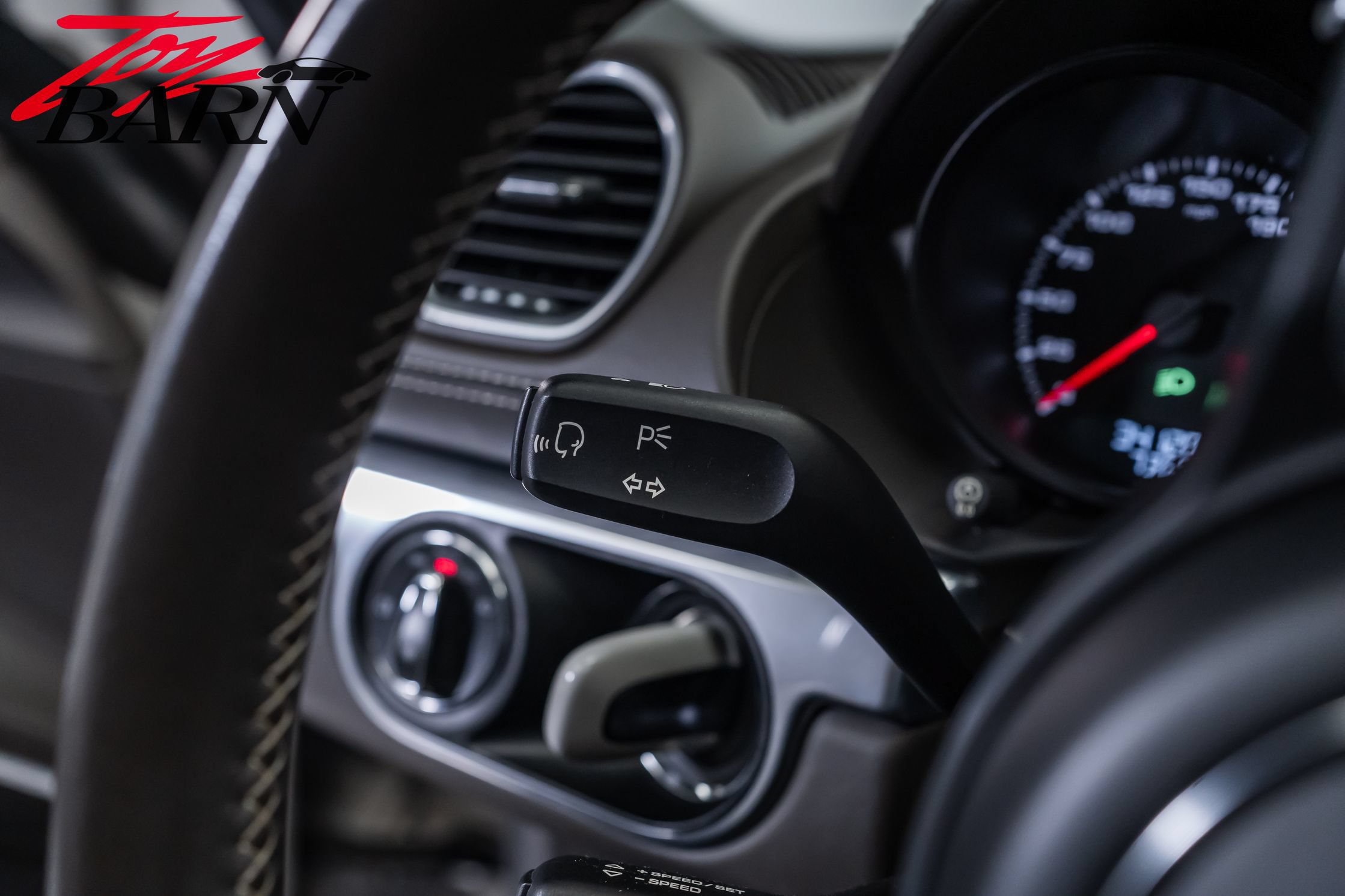 Used 2019 Porsche 718 Boxster S RWD image 40