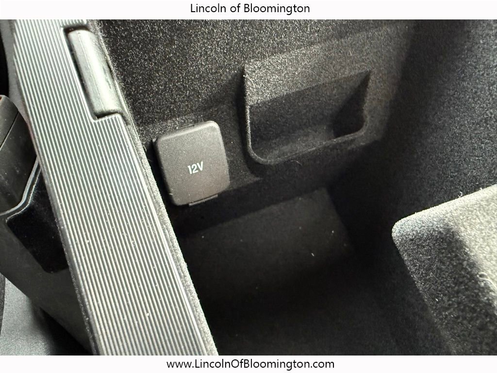 New 2025 Lincoln Corsair Reserve w/ Towing Package image 55