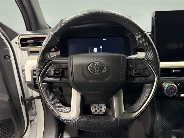 Used 2024 Toyota Tacoma TRD Sport image 16