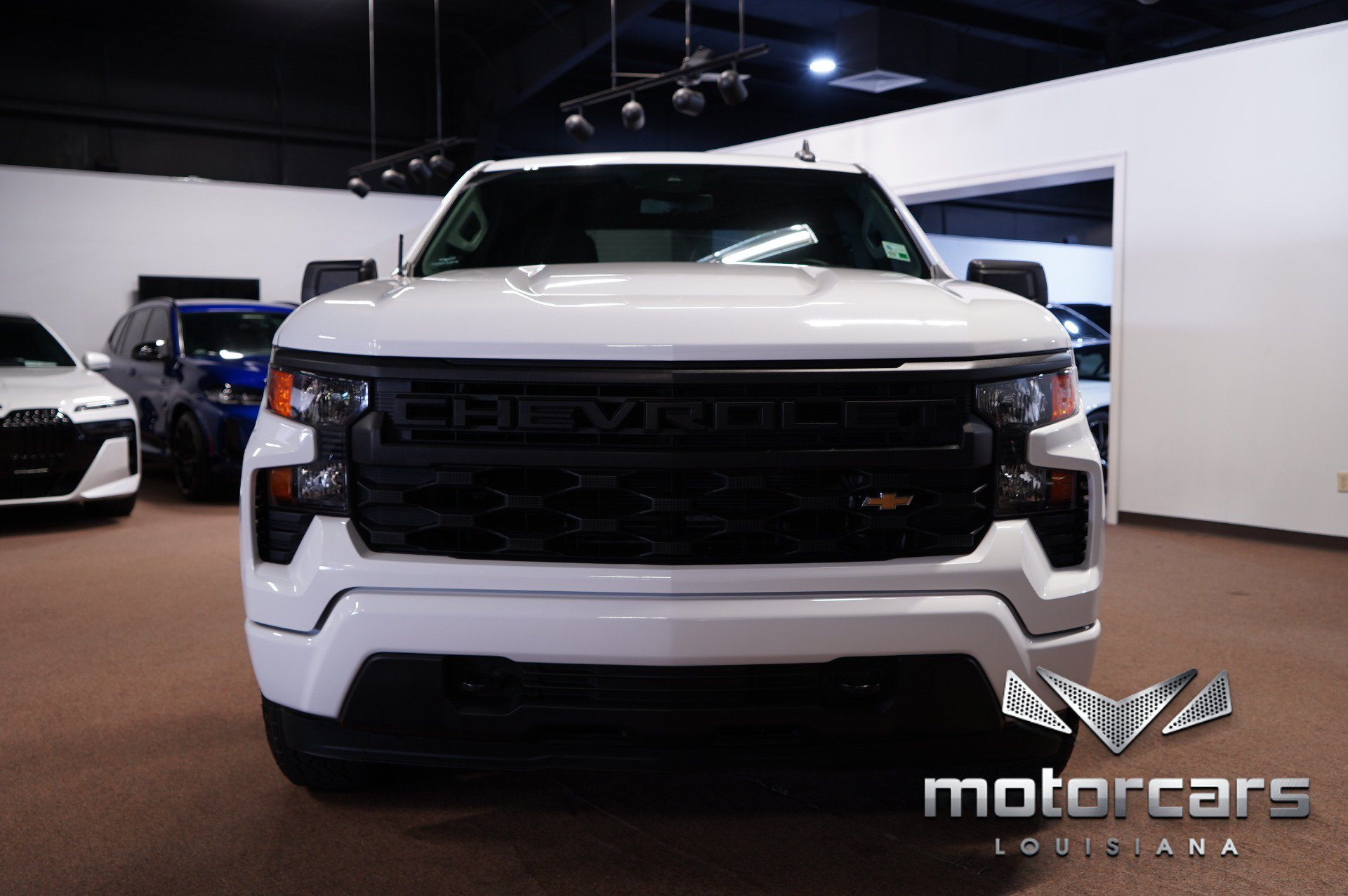 Used 2022 Chevrolet Silverado 1500 Custom RWD image 2