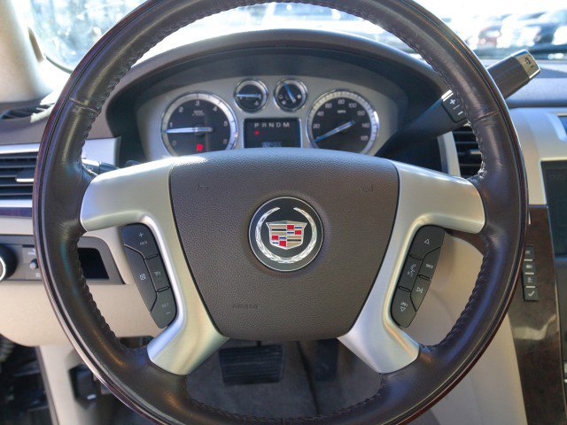 Used 2009 Cadillac Escalade ESV AWD w/ Livery Package image 18
