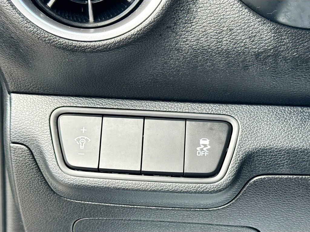 Certified 2023 Kia Forte LXS FWD image 13