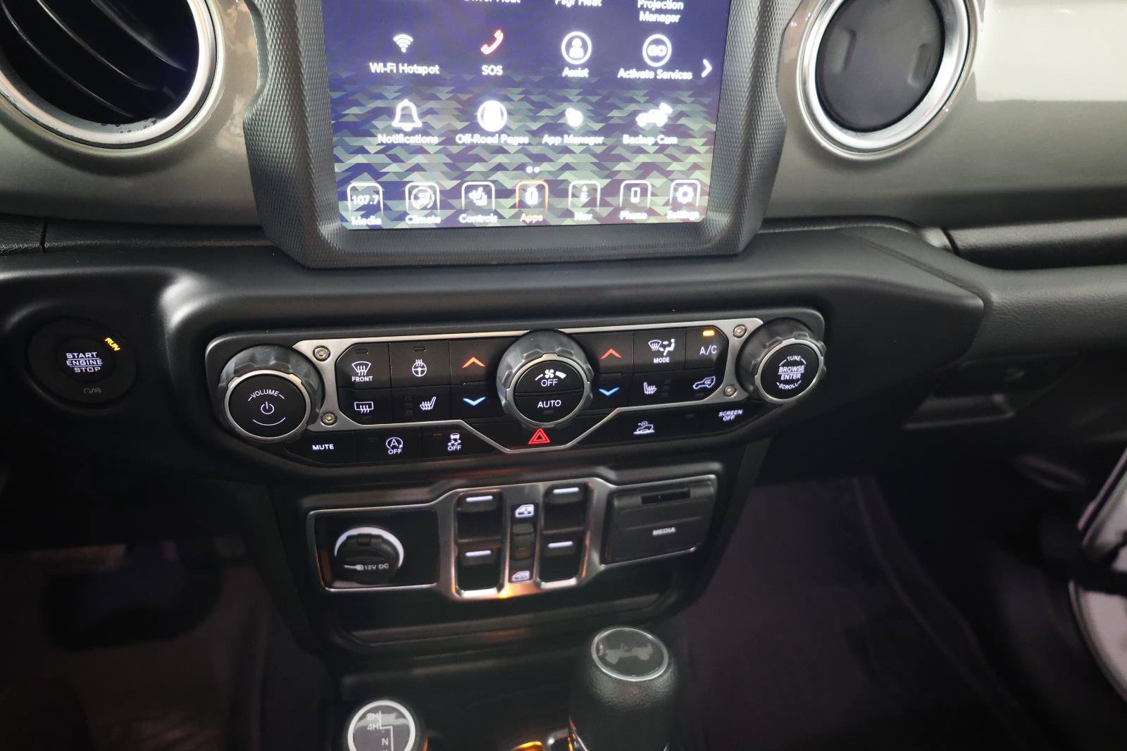 Used 2023 Jeep Wrangler Unlimited Sahara w/ LED Lighting Group AWD/4WD image 17