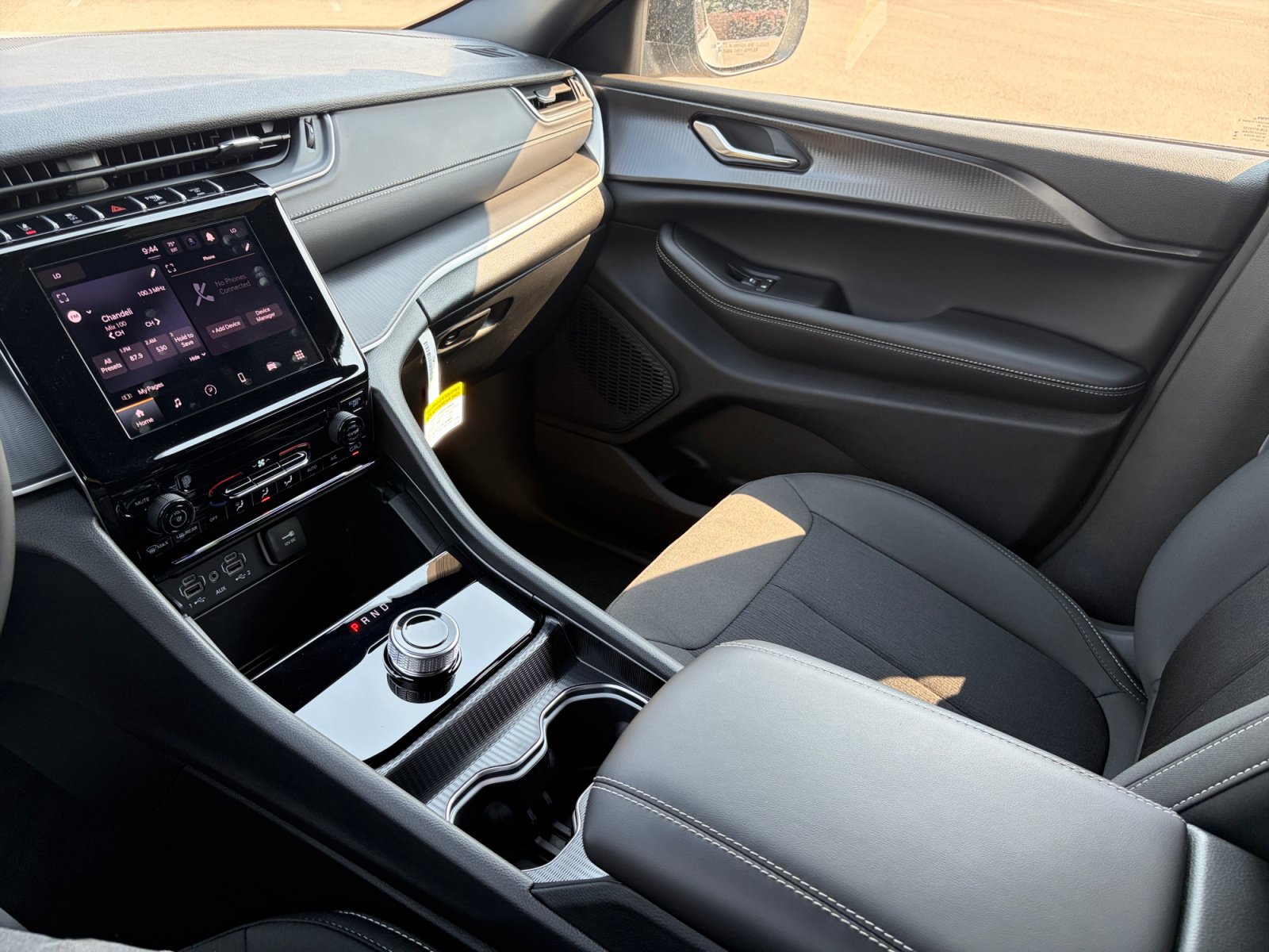 New 2026 Jeep Grand Cherokee Laredo AWD/4WD image 19
