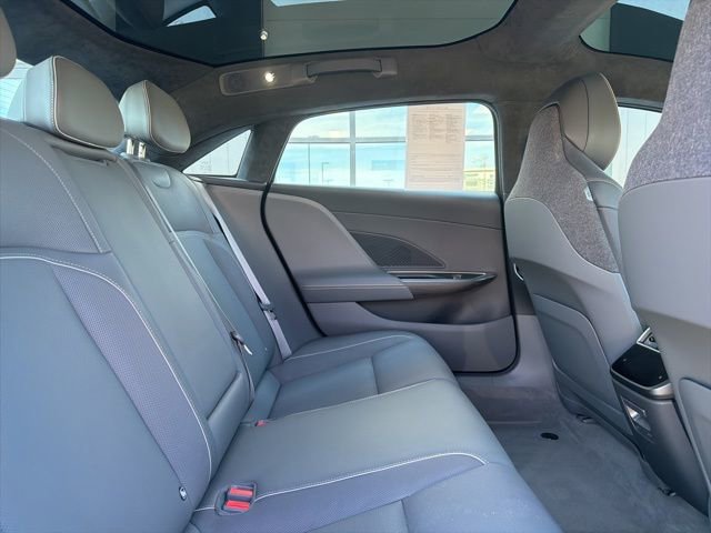 Used 2024 Lucid Air Touring image 15