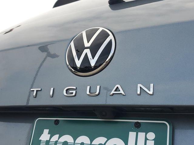 Used 2024 Volkswagen Tiguan SE R-Line image 7