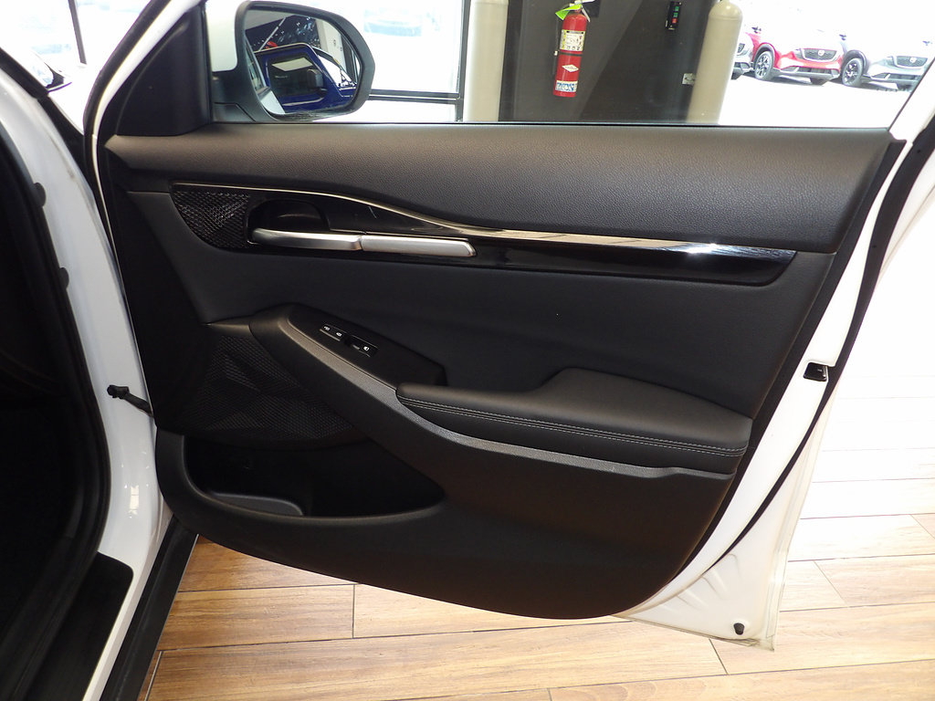 Used 2024 Kia Seltos EX AWD/4WD image 12