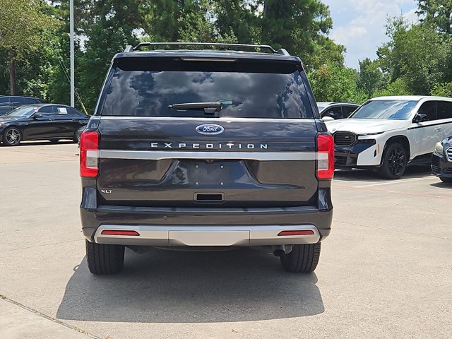 Used 2023 Ford Expedition XLT RWD image 6