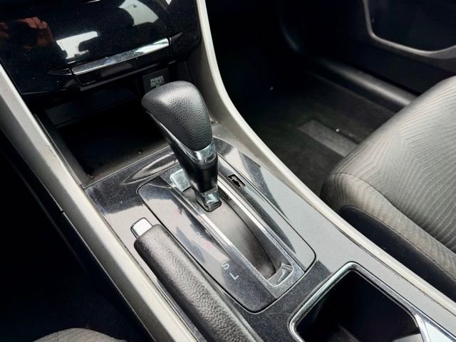 Used 2017 Honda Accord LX image 33