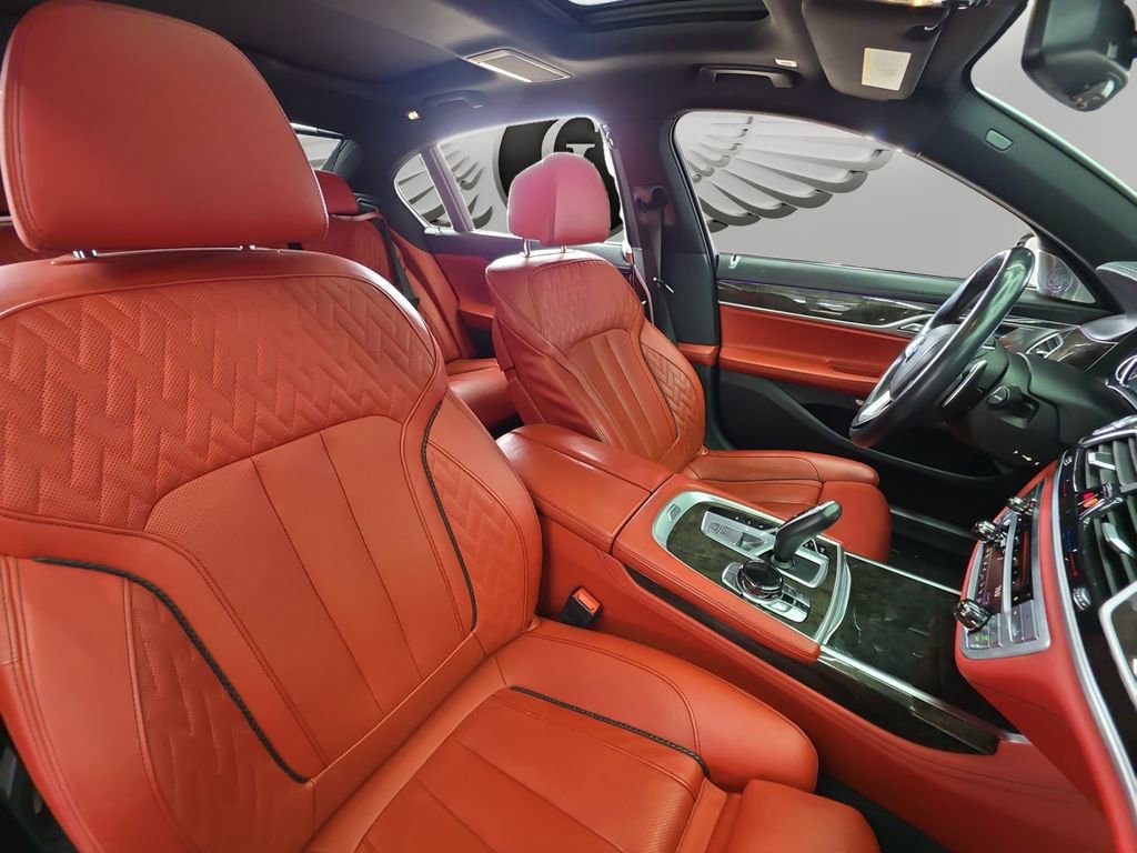 Used 2016 BMW 750i RWD image 26