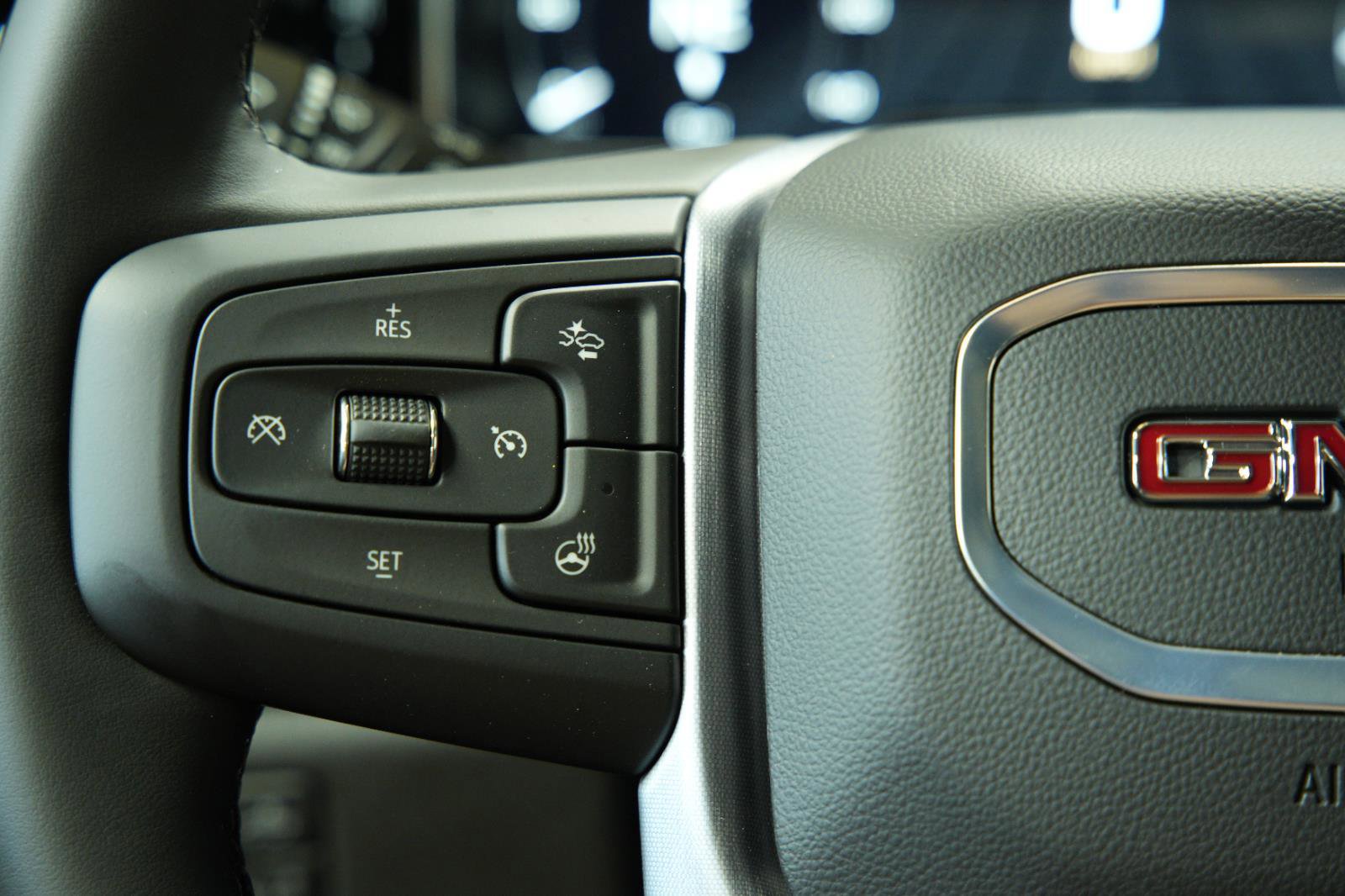 New 2025 GMC Sierra 2500 SLT w/ SLT Premium Package image 32