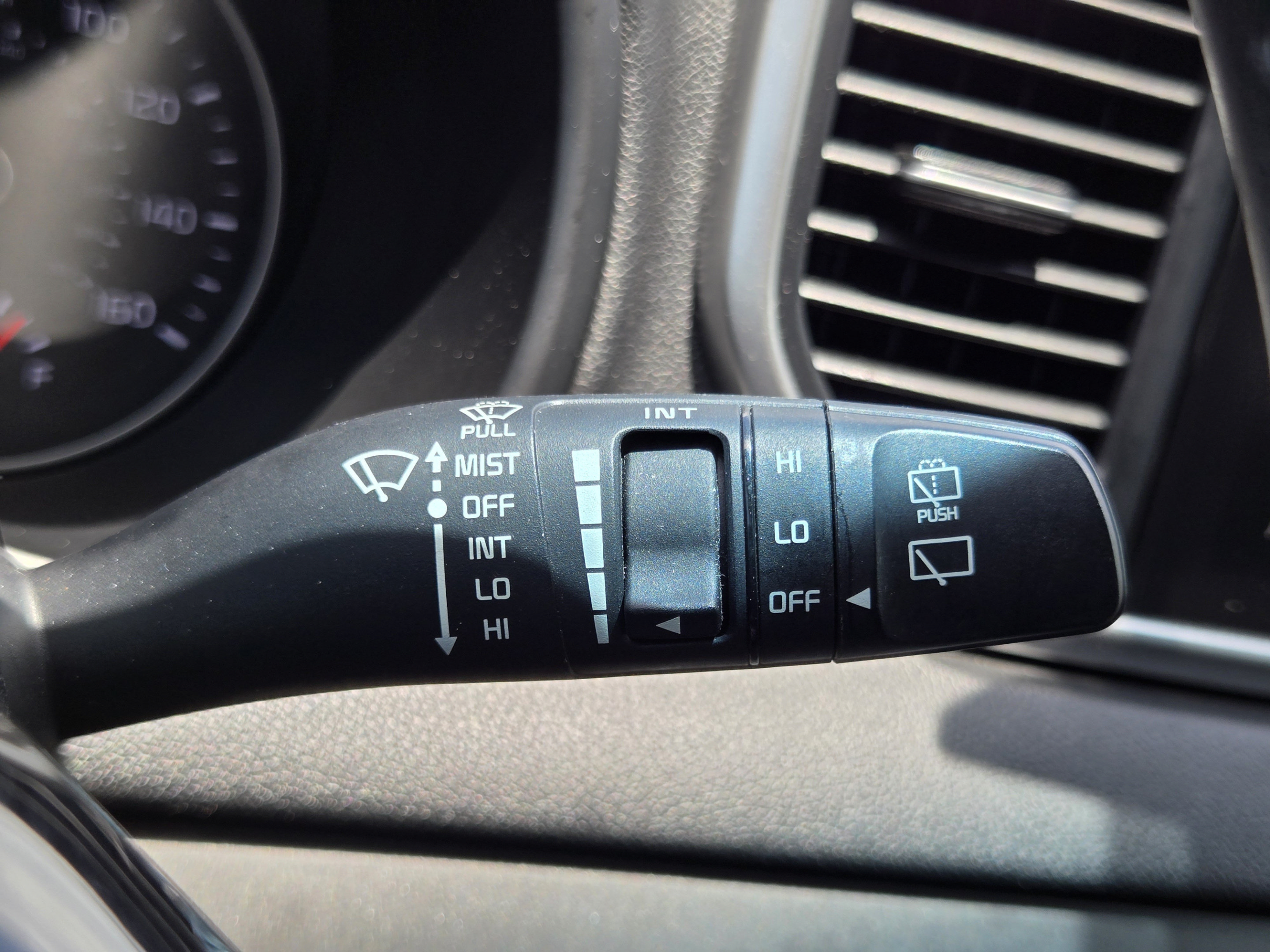 Used 2020 Kia Sportage S FWD image 17
