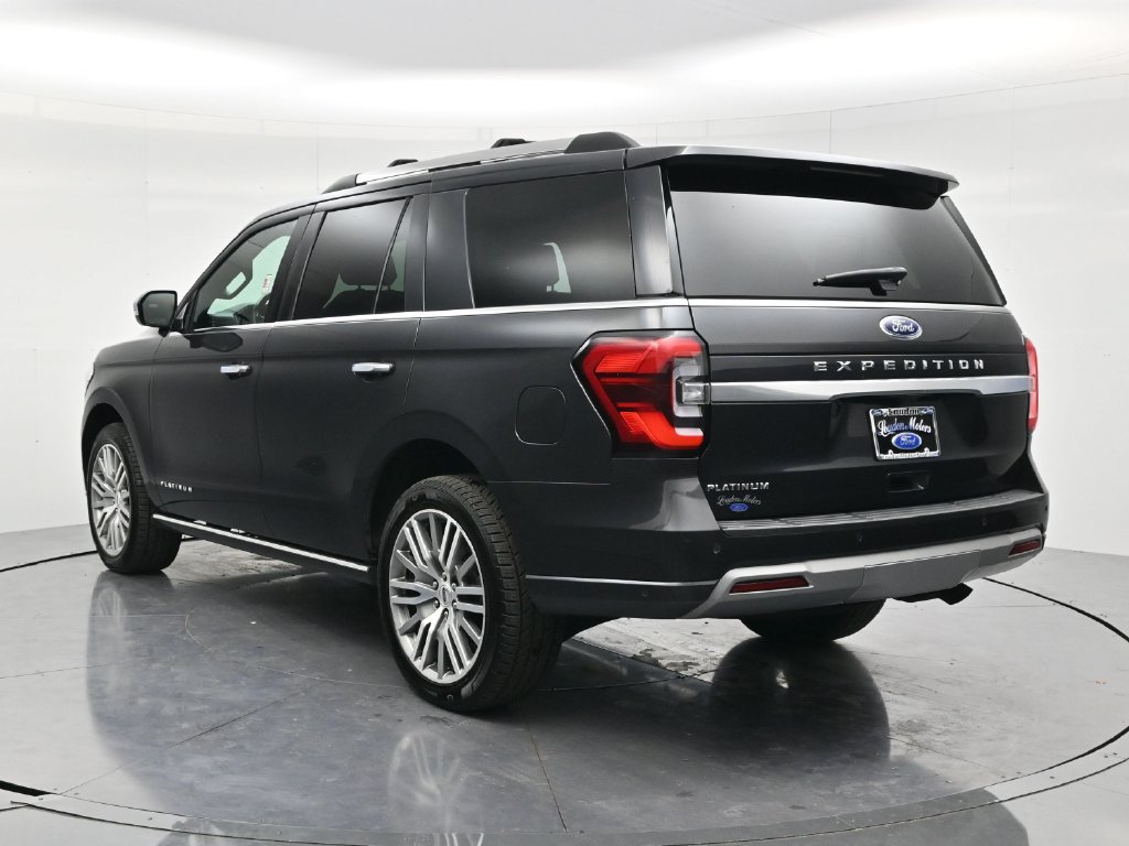 Used 2024 Ford Expedition Platinum AWD/4WD image 7