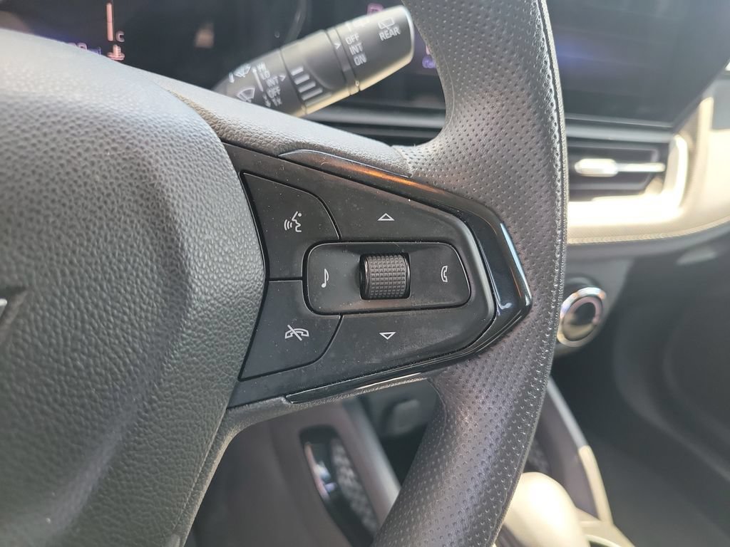 Used 2025 Chevrolet TrailBlazer LS w/ LS Confidence Package FWD image 28
