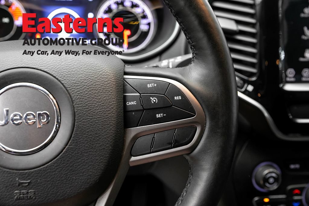 Used 2019 Jeep Cherokee Limited AWD/4WD image 16