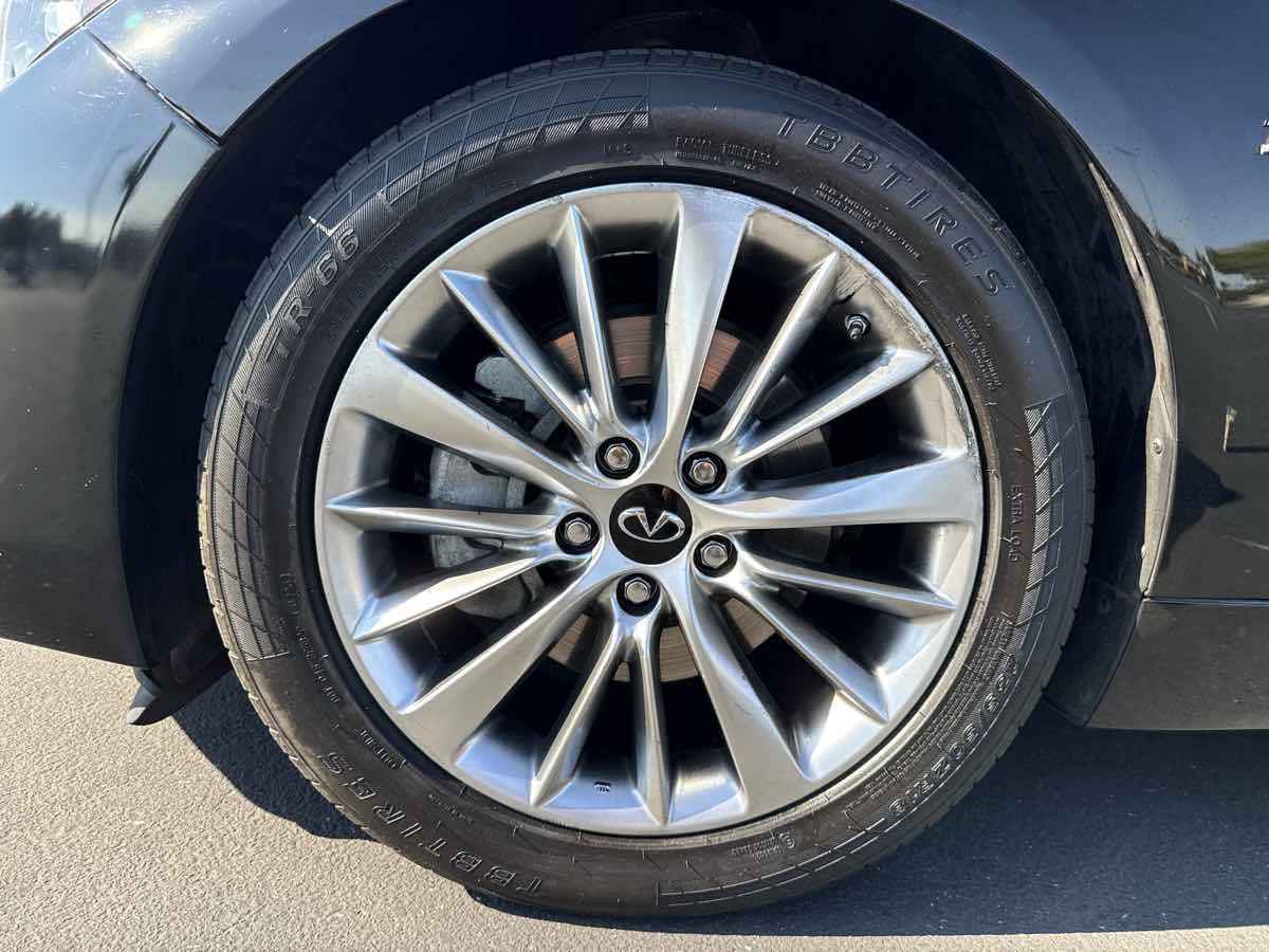 Used 2021 INFINITI Q50 Luxe RWD image 9