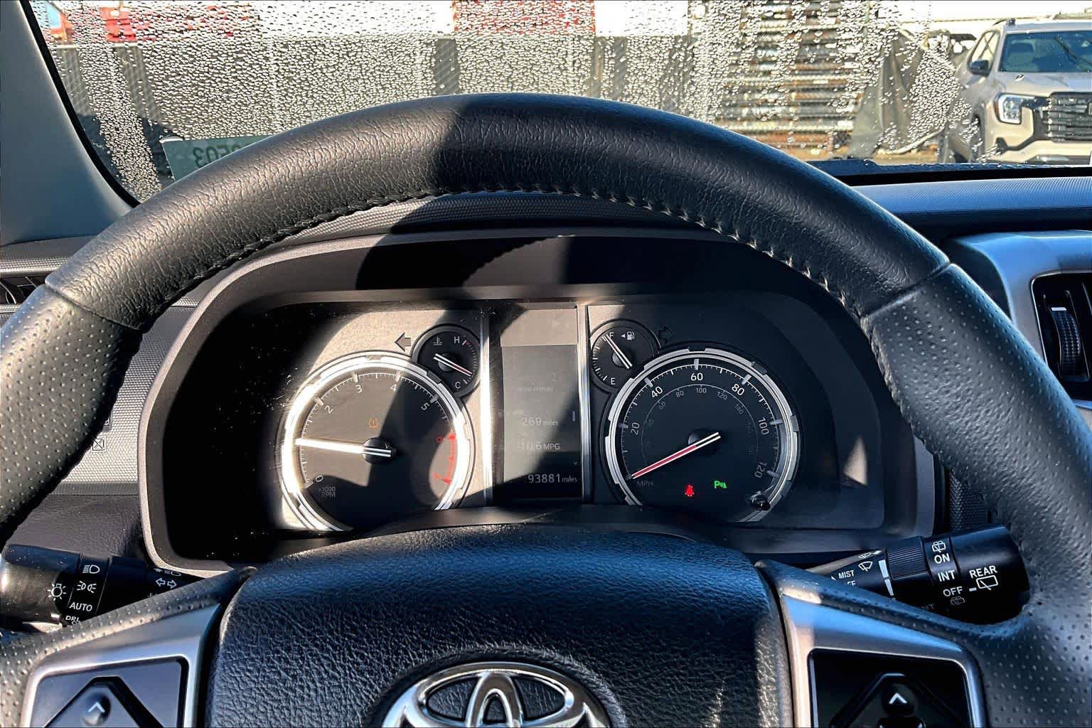 Used 2020 Toyota 4Runner Limited AWD/4WD image 26