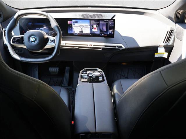 Used 2023 BMW iX xDrive50 AWD/4WD image 23