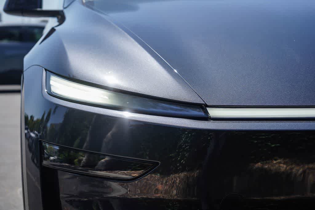 Used 2026 Tesla Model Y AWD image 10