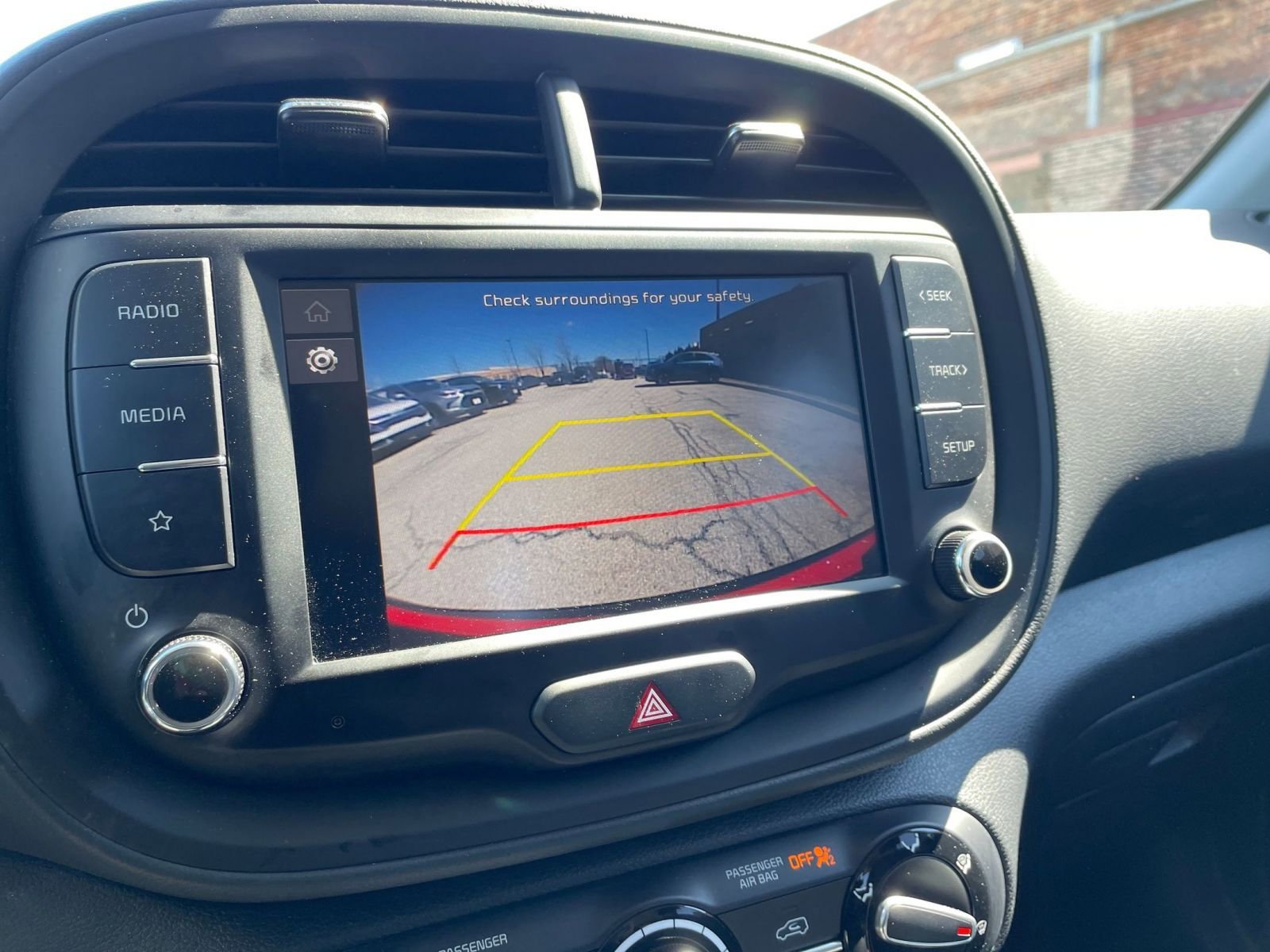 Used 2025 Kia Soul LX w/ LX Technology Package FWD image 22