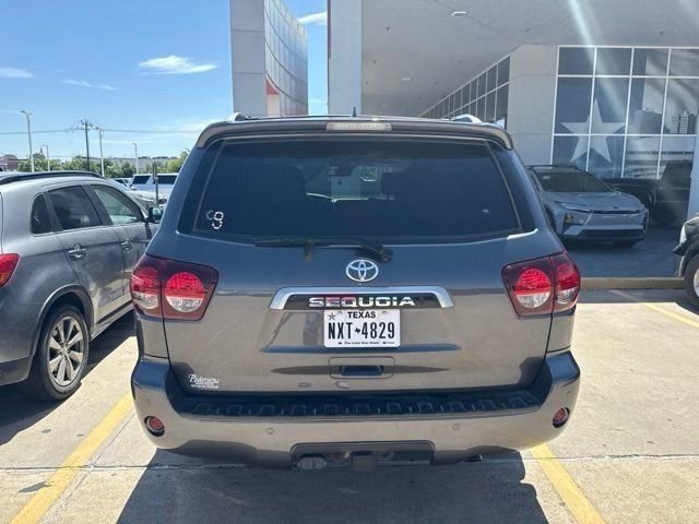 Used 2021 Toyota Sequoia Platinum AWD/4WD image 7
