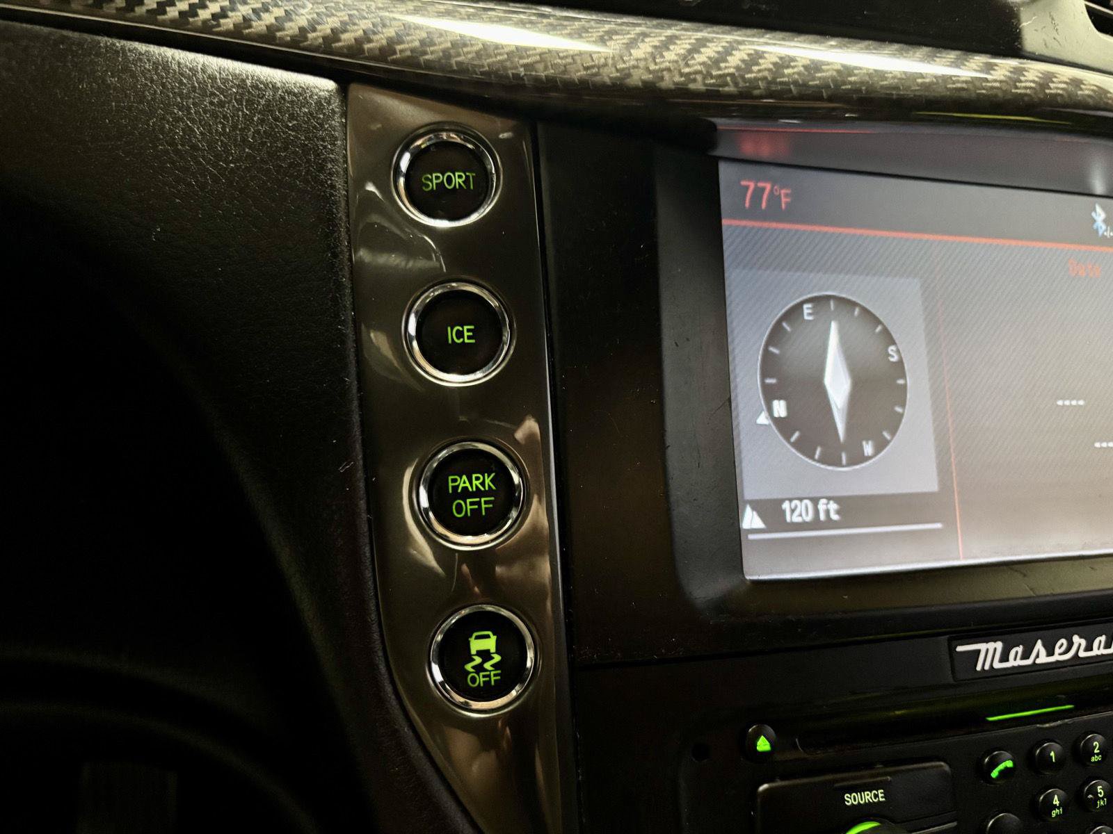 Used 2015 Maserati GranTurismo Sport RWD image 21