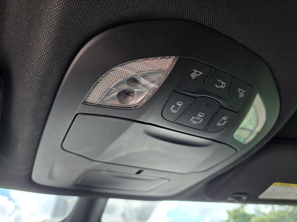 New 2026 Chrysler Voyager LX FWD image 26