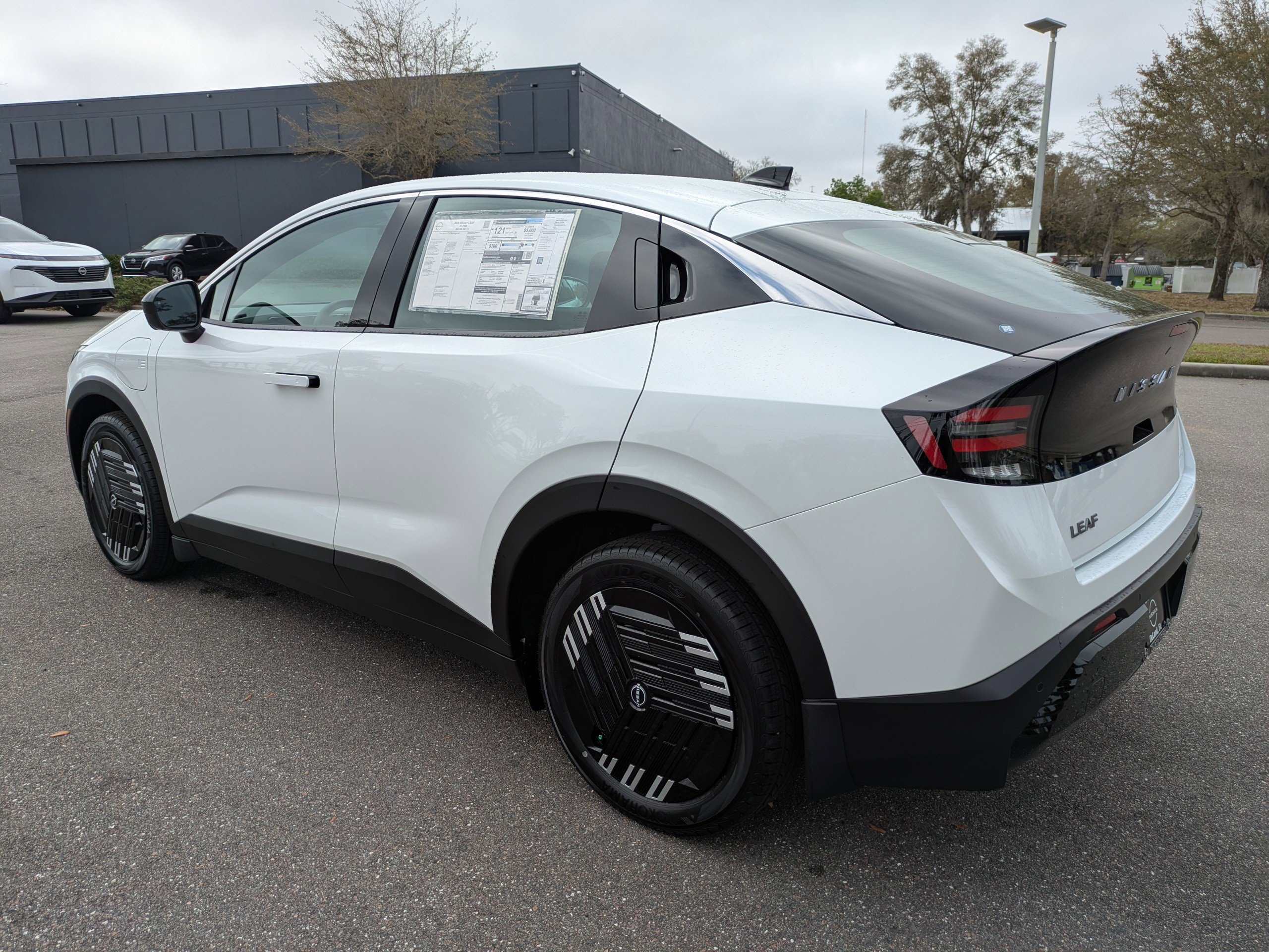 New 2026 Nissan Leaf image 6