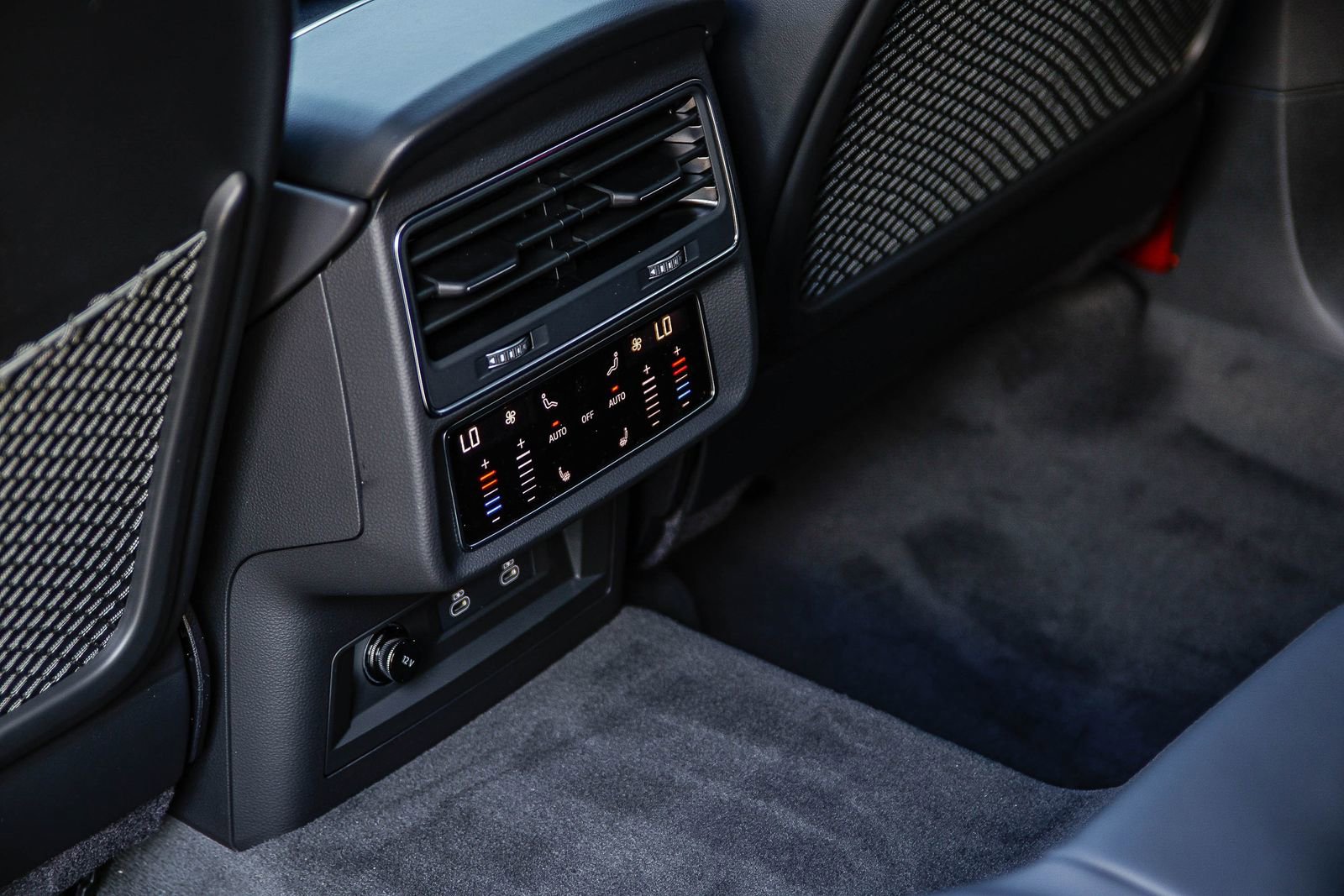 New 2026 Audi SQ8 Prestige image 19