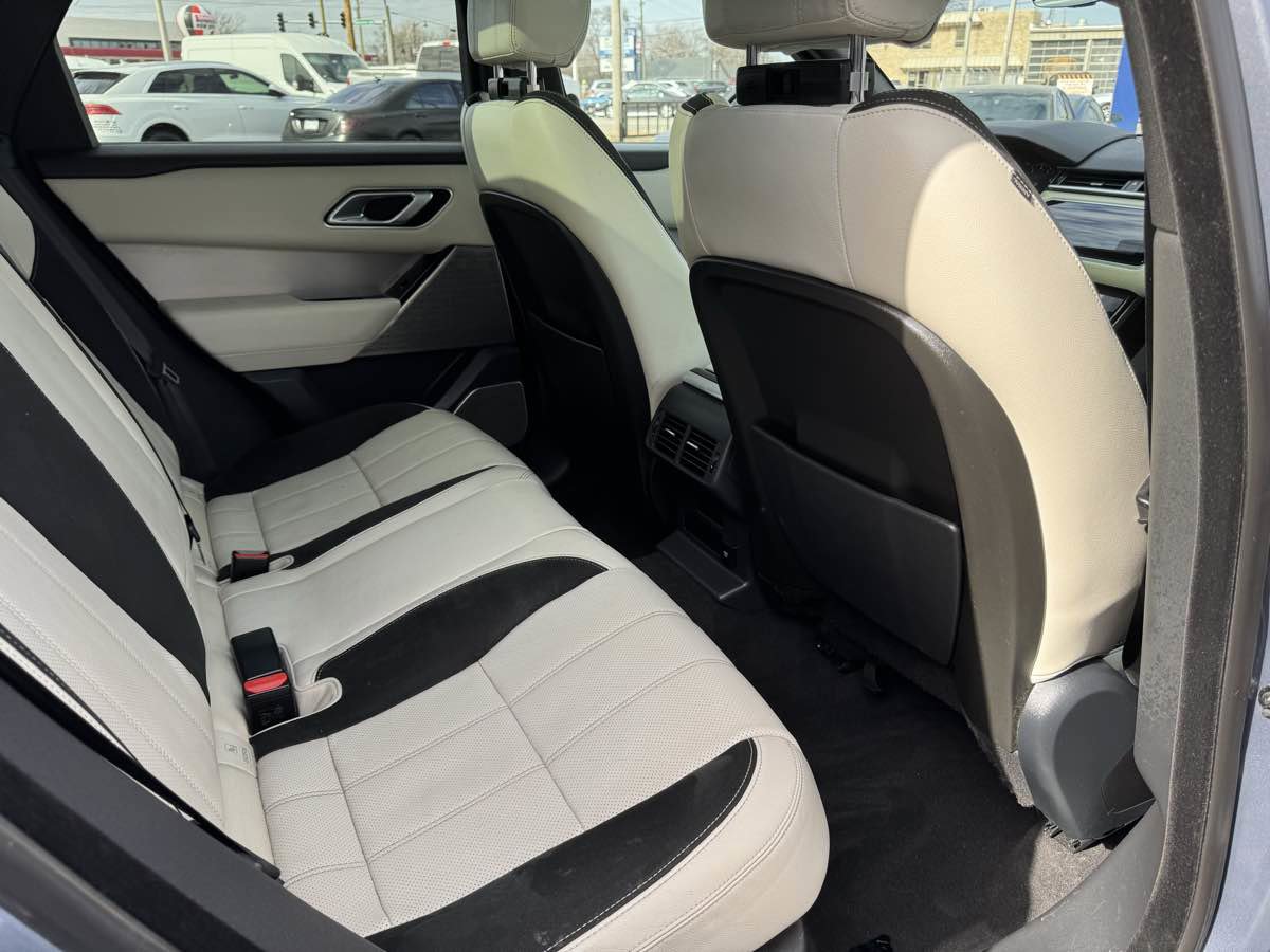 Used 2020 Land Rover Range Rover Velar R-Dynamic S image 36