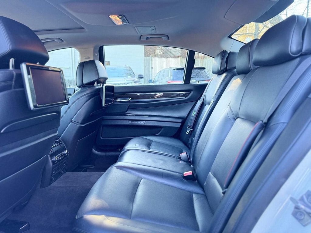Used 2013 BMW 740Li xDrive image 21