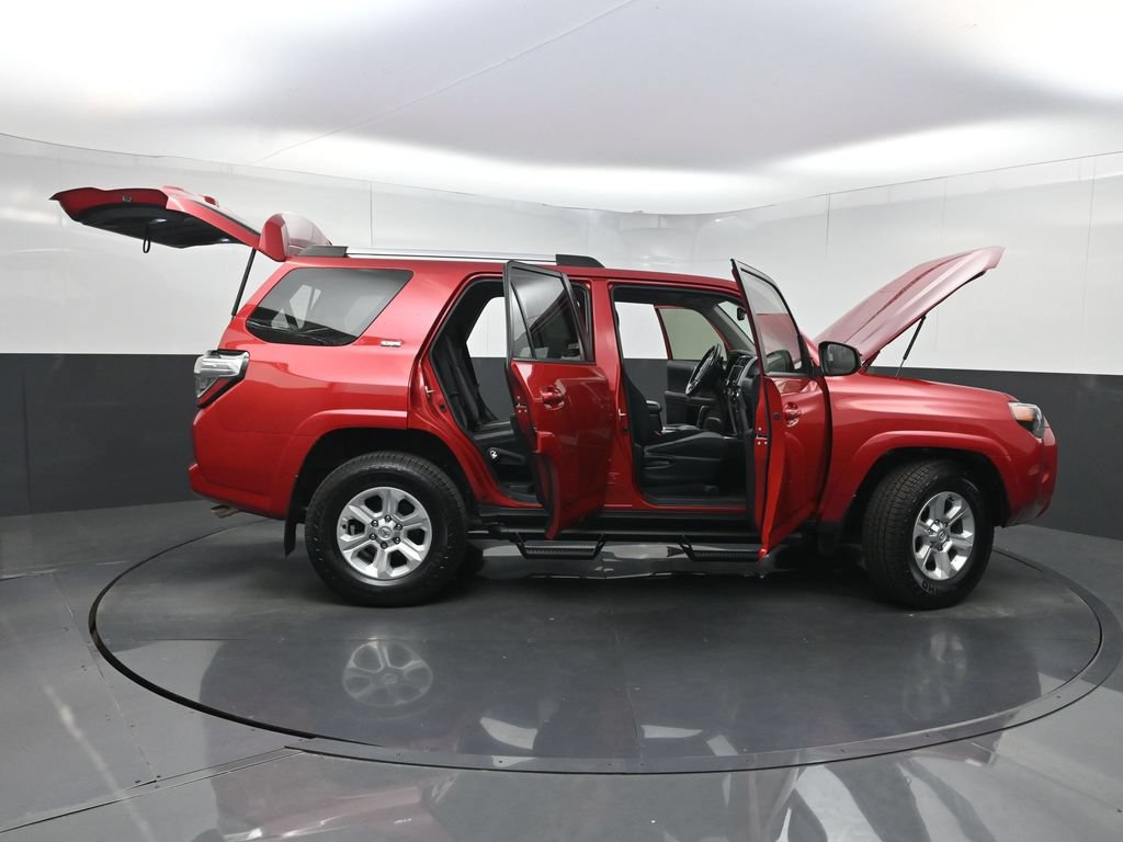 Used 2022 Toyota 4Runner SR5 RWD image 35
