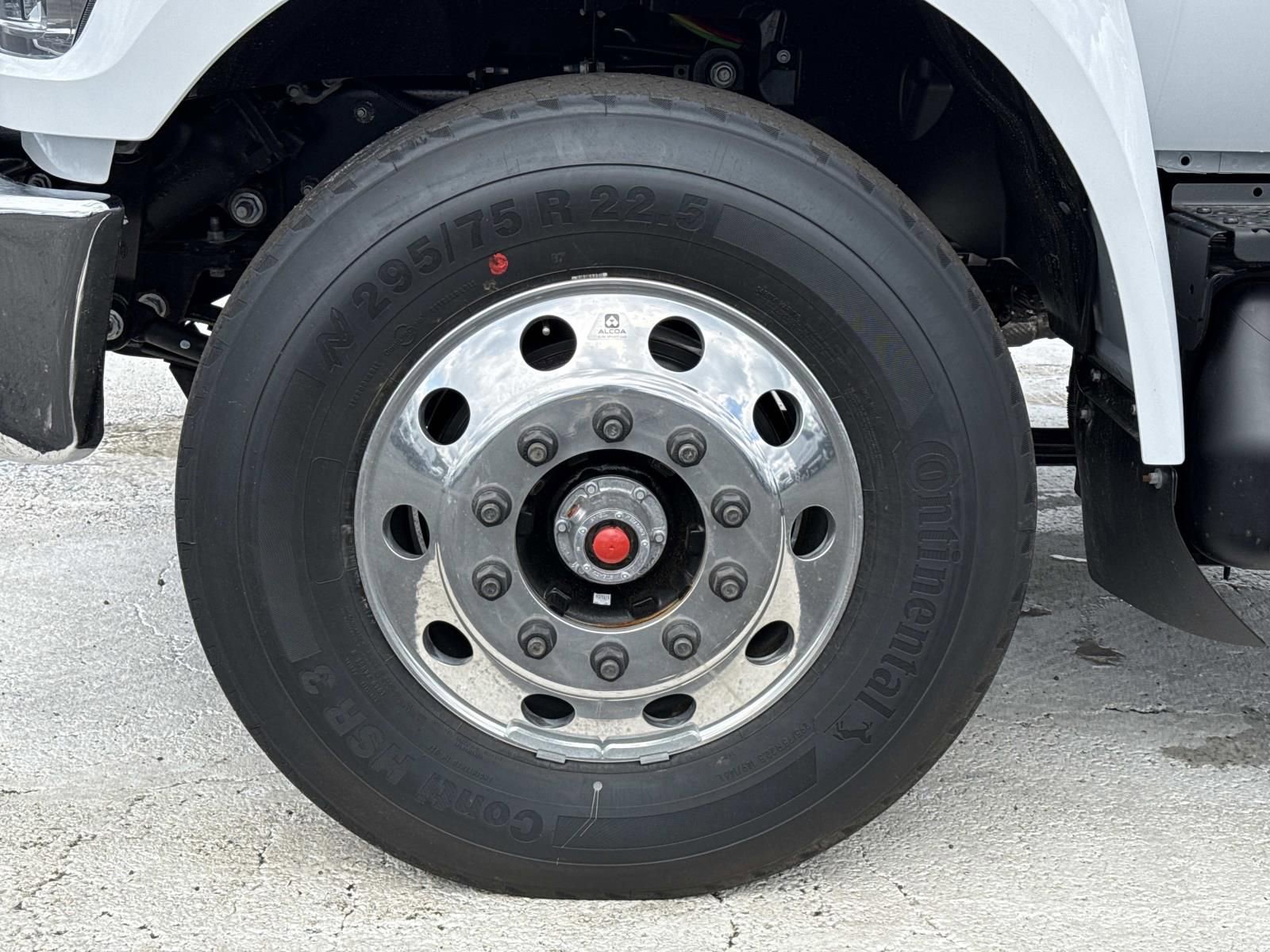 New 2027 Ford F750 2WD Regular Cab Super Duty image 9