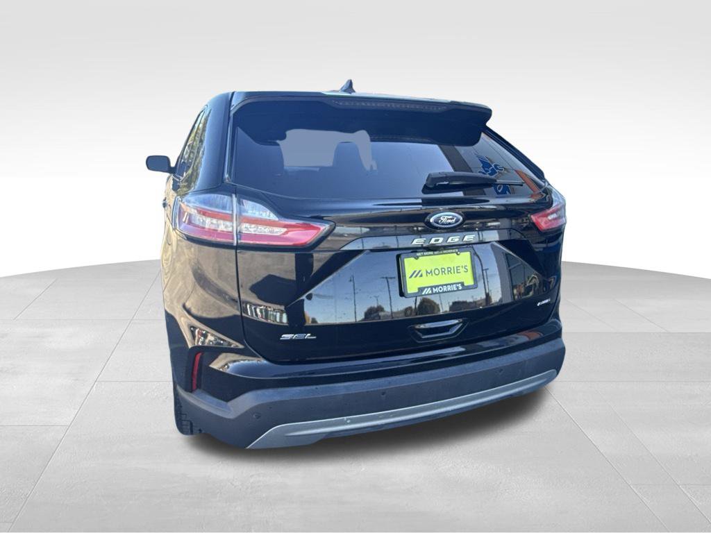 Used 2024 Ford Edge SEL AWD/4WD image 12