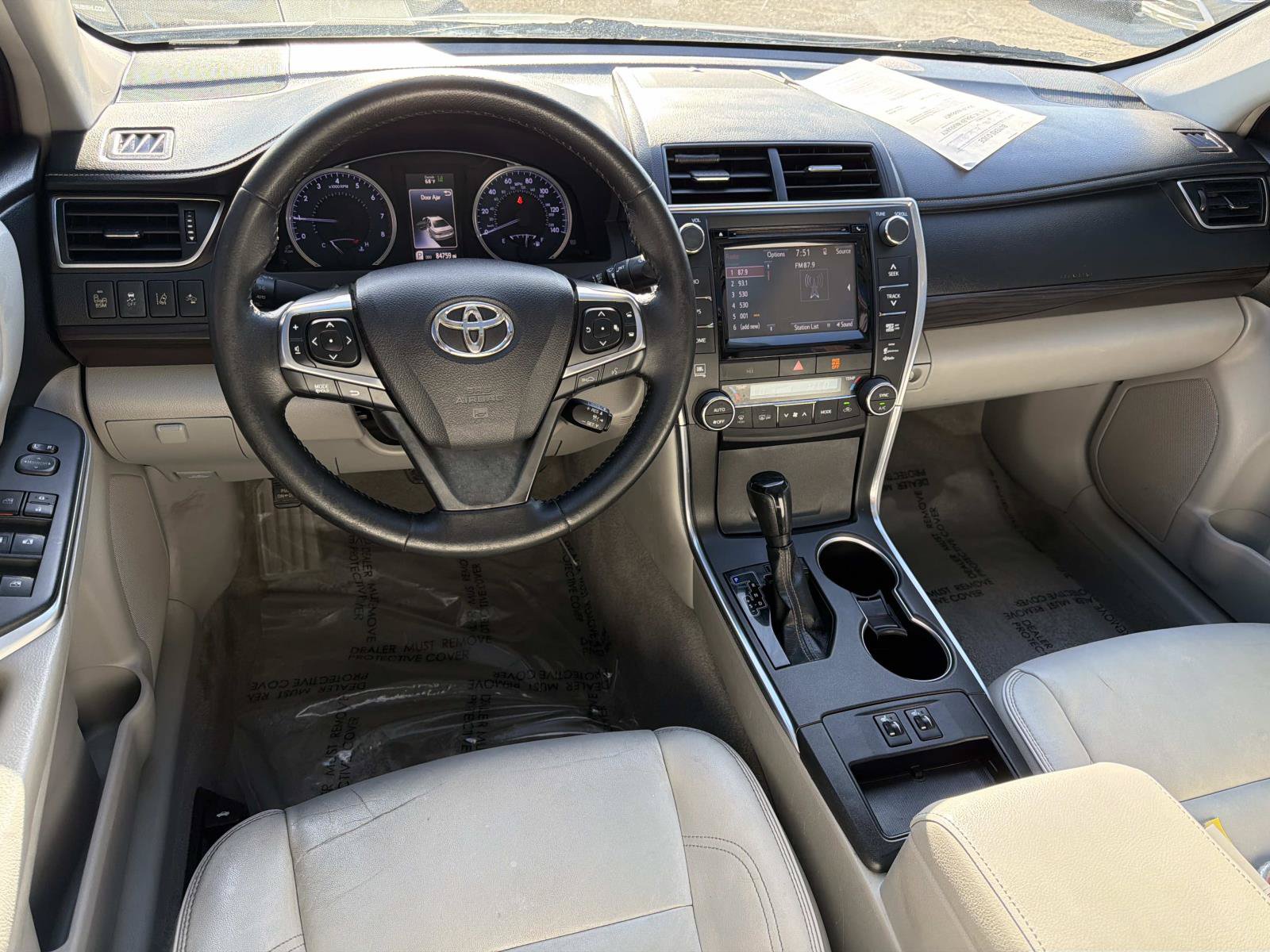 Used 2015 Toyota Camry XLE w/ Advanced Technology Package FWD image 6