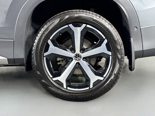 New 2026 Volkswagen Tiguan SE image 33