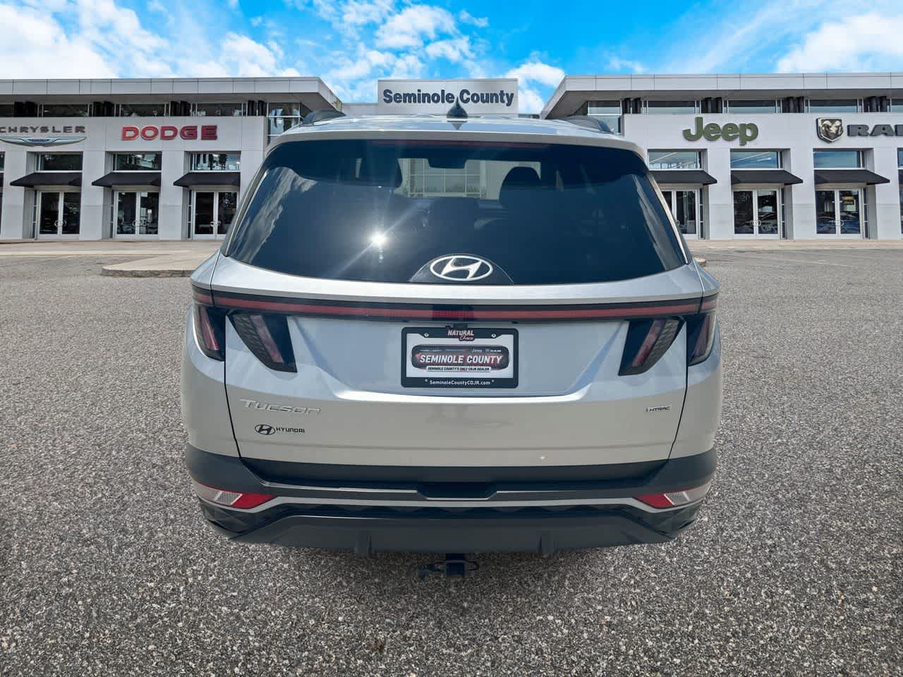 Used 2022 Hyundai Tucson SEL w/ Winter Package AWD/4WD image 7