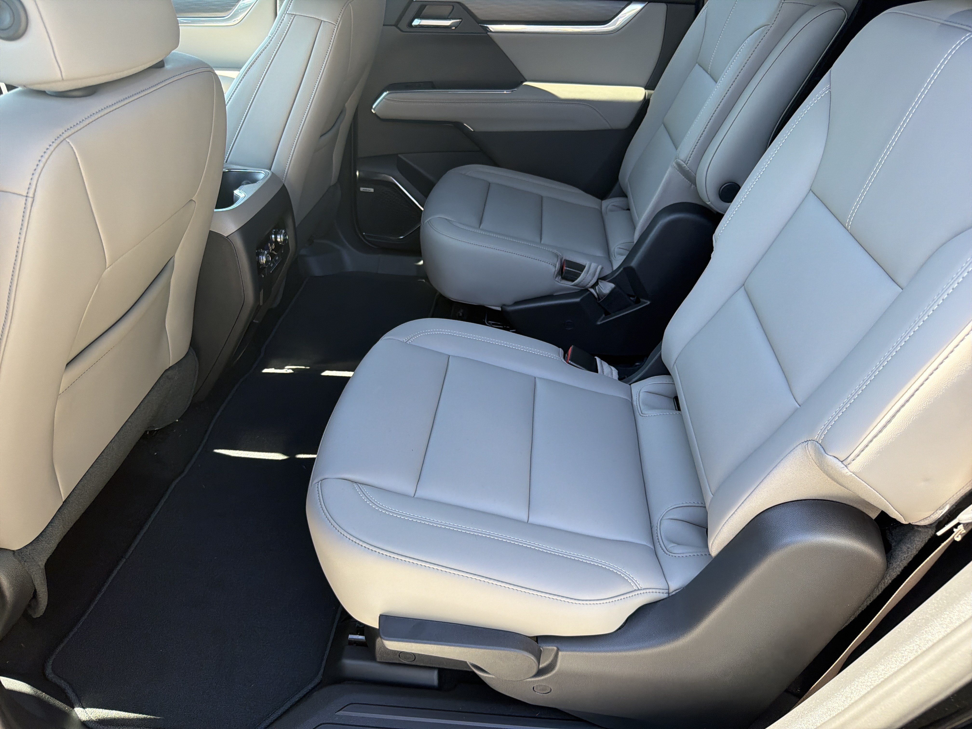 New 2027 GMC Acadia Elevation w/ Black Edition FWD image 22