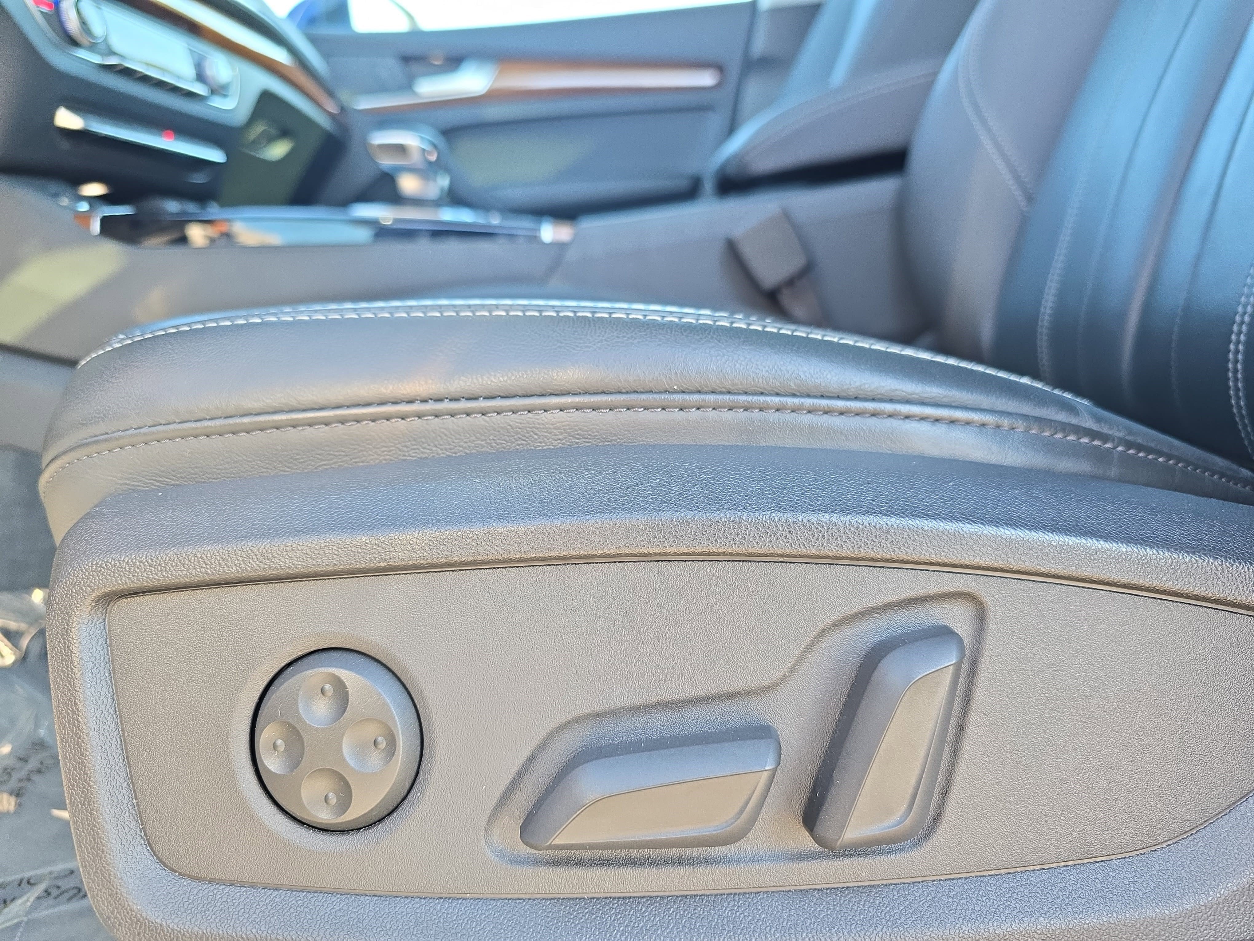 Certified 2023 Audi Q5 2.0T Premium w/ Convenience Package image 27