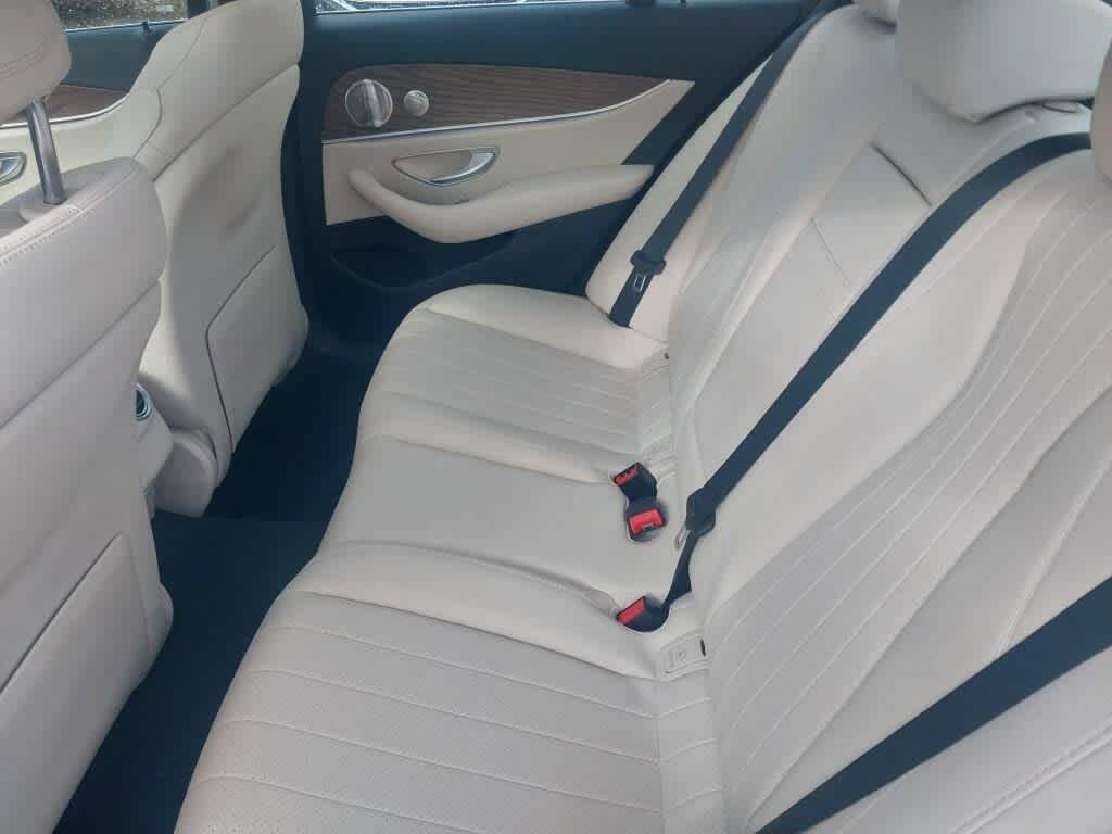 Used 2023 Mercedes-Benz E 350 4MATIC Sedan image 18