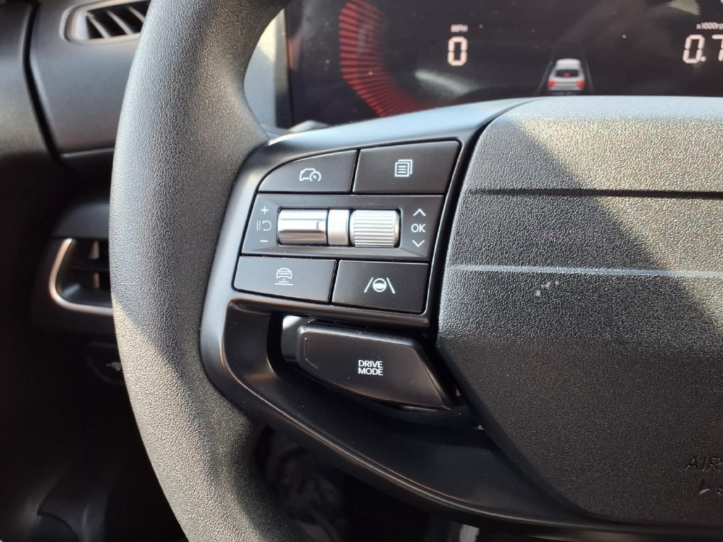 Used 2025 Kia K4 FWD image 14