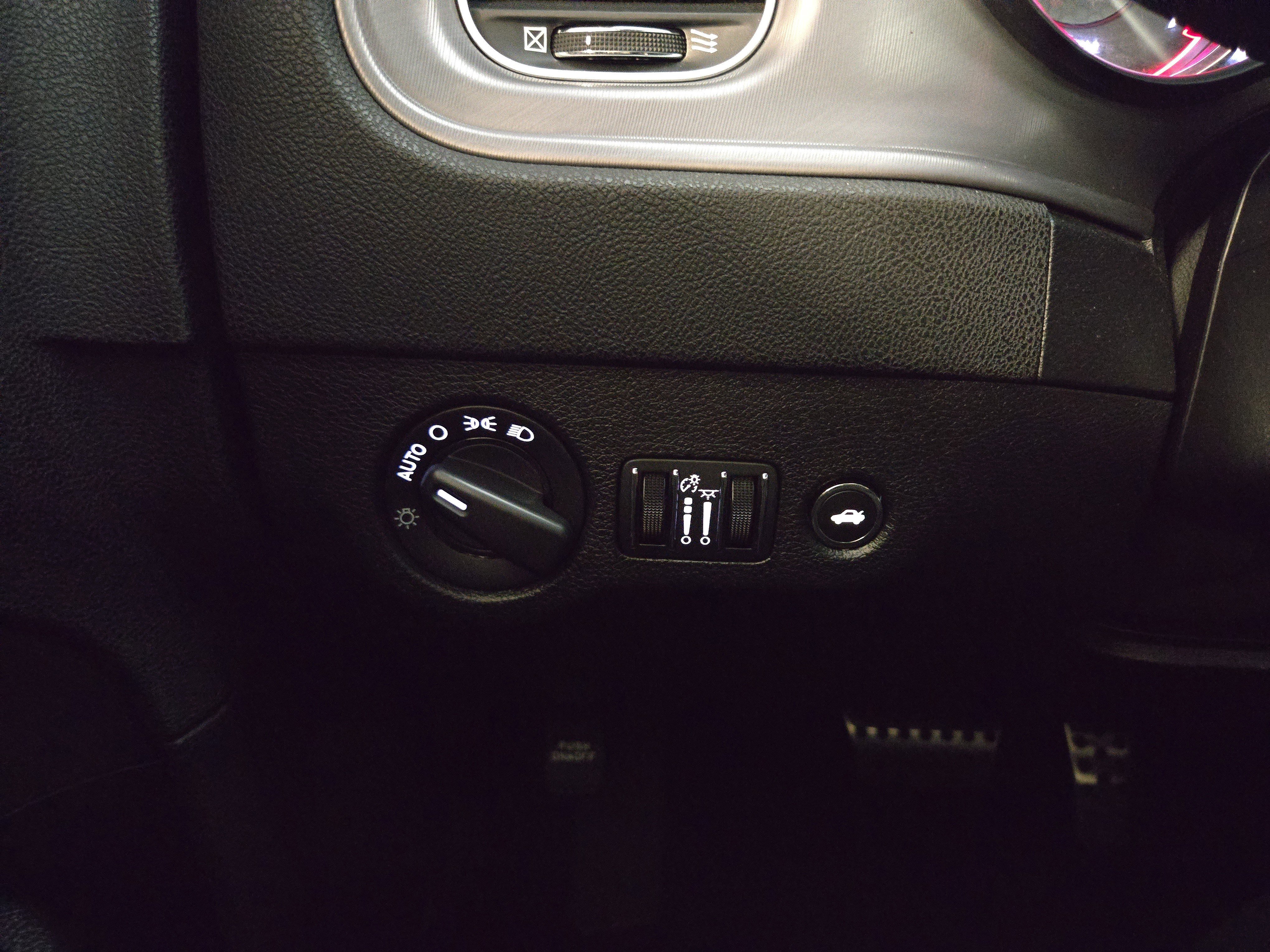 Used 2023 Dodge Charger R/T w/ Navigation & Travel Group RWD image 28