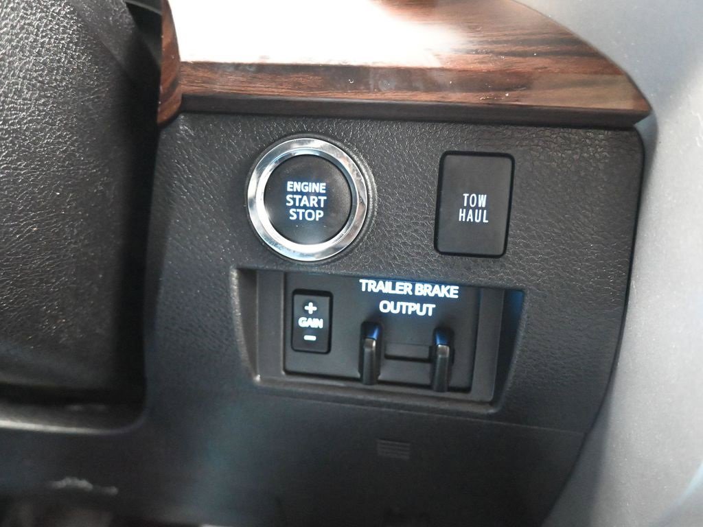 Used 2021 Toyota Tundra Limited w/ Limited Premium Package image 23