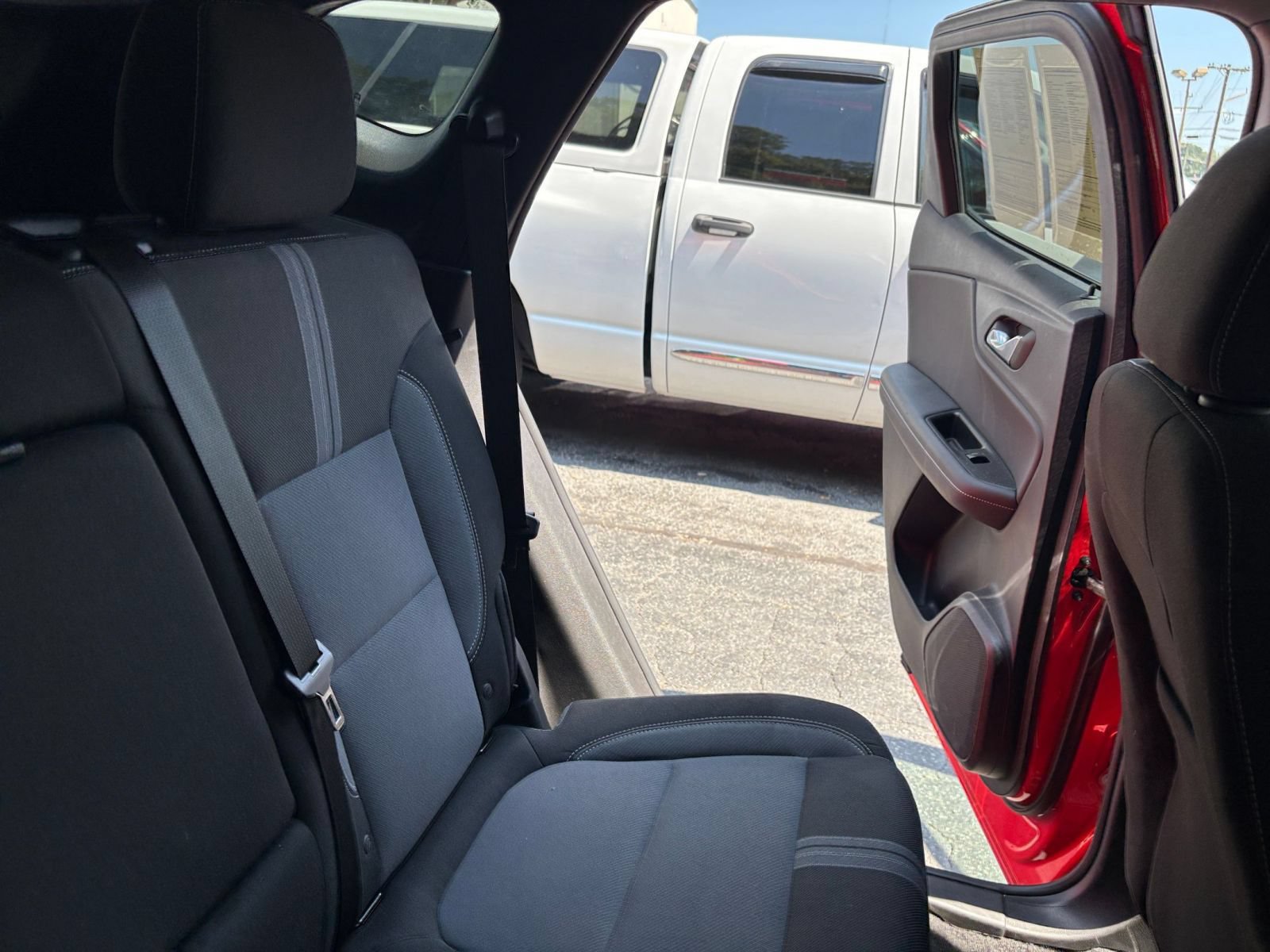 Used 2026 Chevrolet Blazer LT FWD image 32
