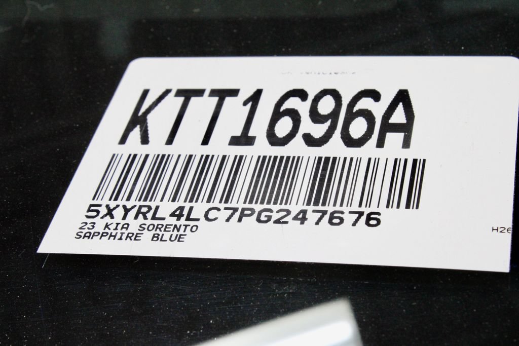 Used 2023 Kia Sorento S FWD image 35