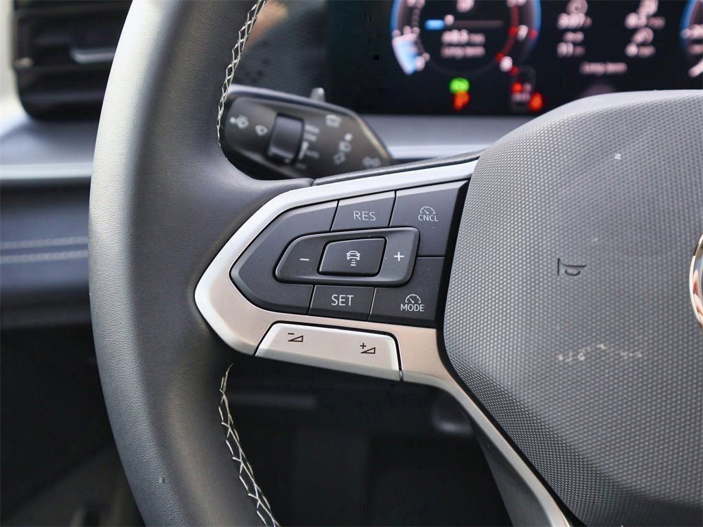 New 2026 Volkswagen Tiguan SE image 23