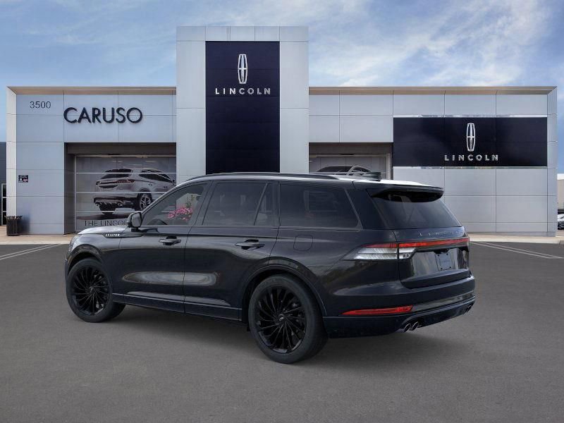 New 2026 Lincoln Aviator Reserve w/ Jet Appearance Package image 4