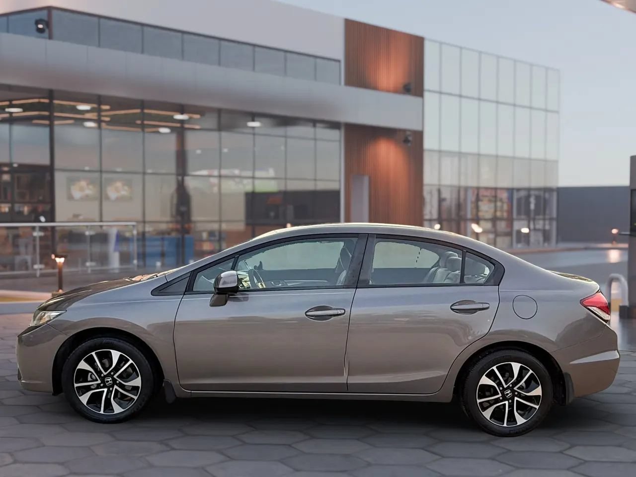 Used 2013 Honda Civic EX image 6