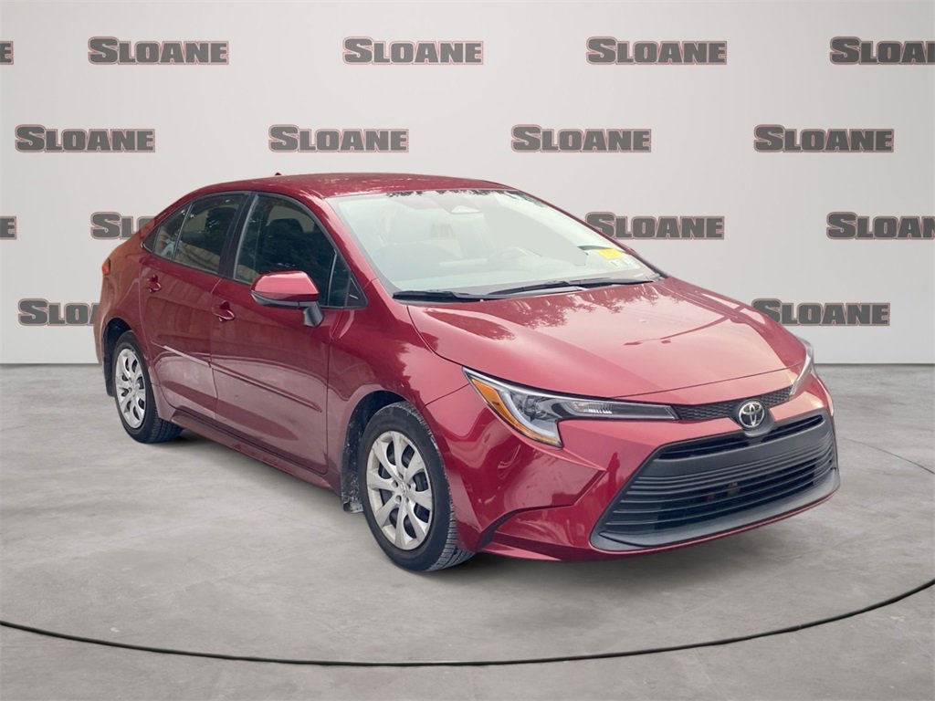 Used 2023 Toyota Corolla LE image 2