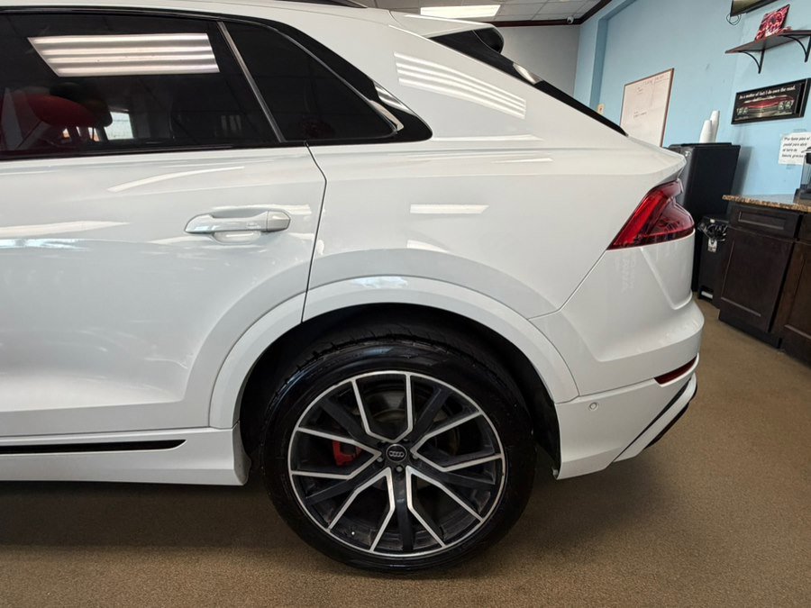 Used 2020 Audi Q8 Prestige w/ Prestige Package AWD/4WD image 11